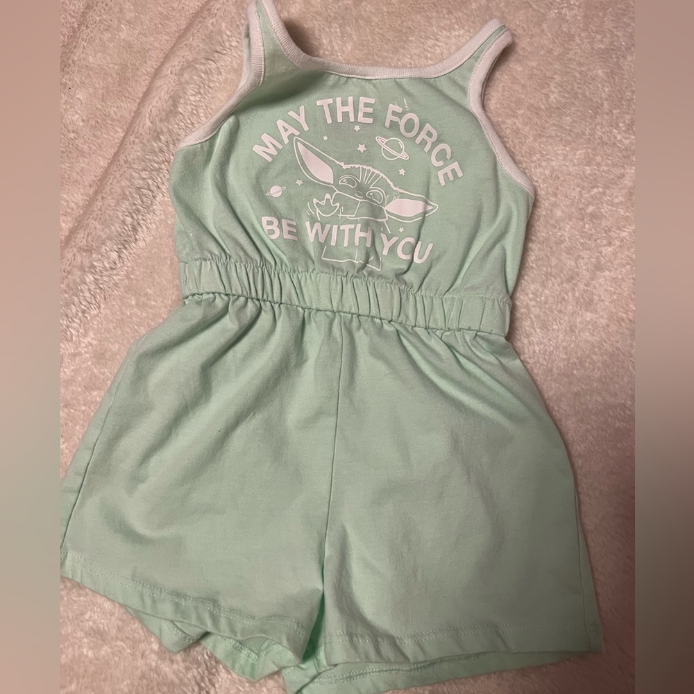 Star Wars girl’s Yoda romper
